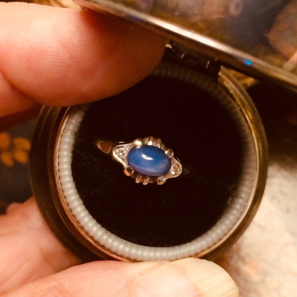 Vintage Precious Star Sapphire gem, set in 10K white gold, size 5 1/2 ap… - Picture 3 of 5